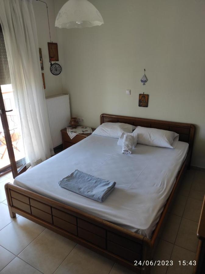 Apartamento Annashouse Néa Péramos Exterior foto